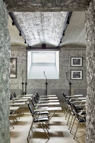 Лекторий в бывшем подвале старинного дома на Чистых прудах - Портал по дизайну
